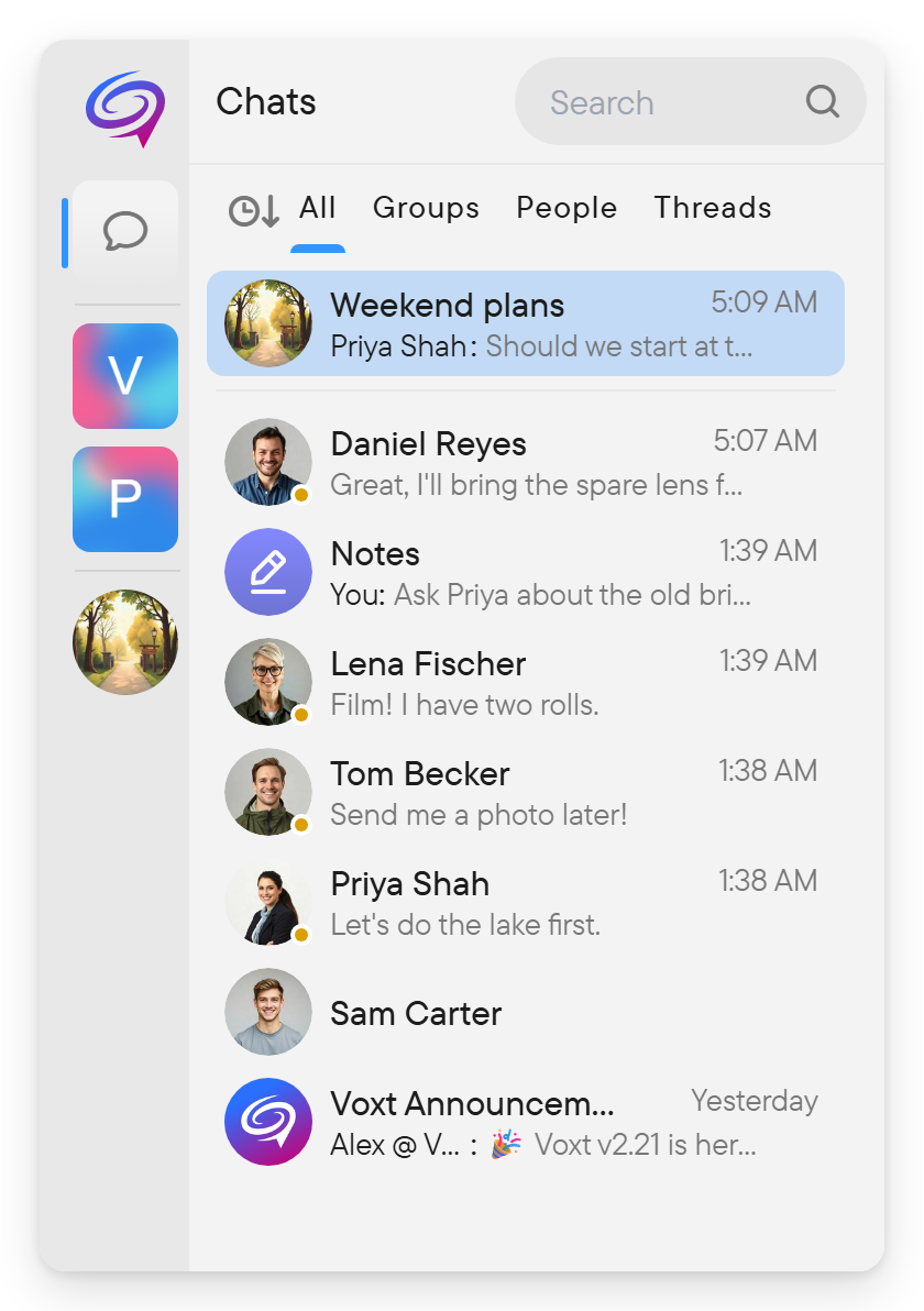 A chat list with a pinned chat at the top and a matching shortcut in the sidebar.